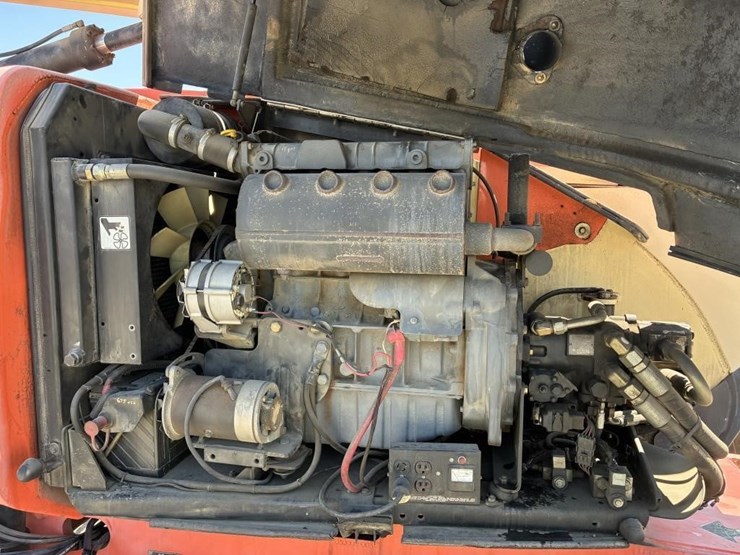 2002-jlg-600aj-image-26