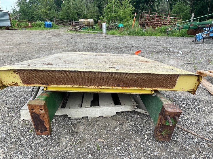#8318-•-john-deere-canopy-roll-bar-protection-image-7