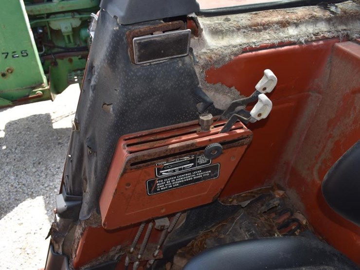 fiat-8055-tractor-w/-loader-(serial-#-307313)-(showing-appx-2,355-hours,-up-image-19