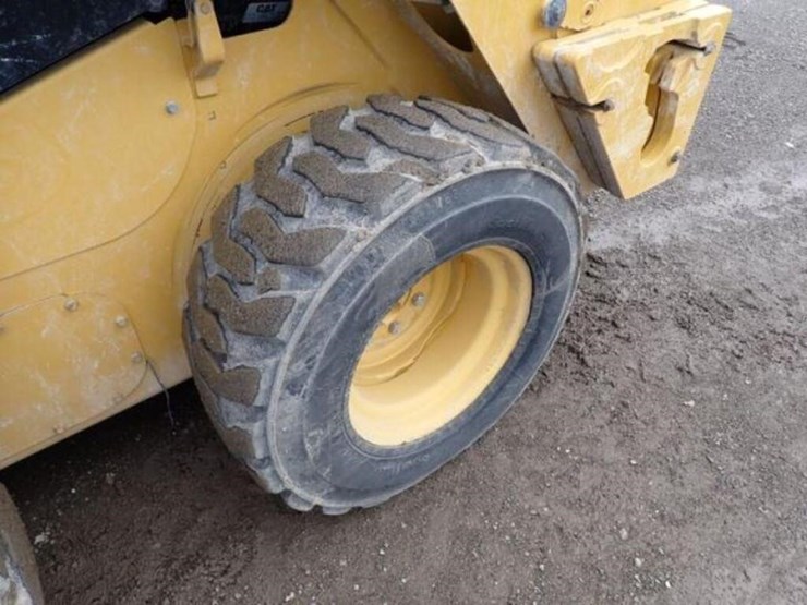 2022-caterpillar-236d3-image-35