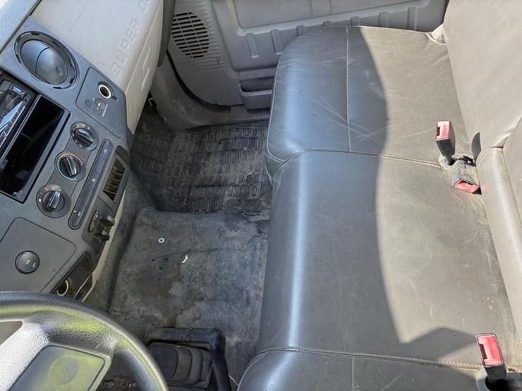 2009-ford-f350-image-21