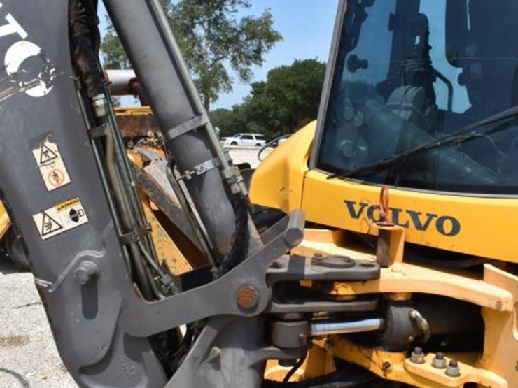 volvo-bl70b-image-12