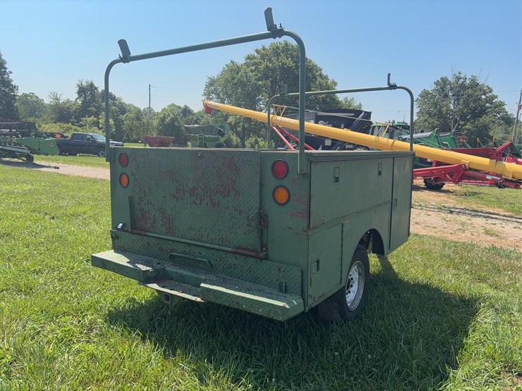 utility-bed-tool-box-trailer-with-heavy-axles.-image-8