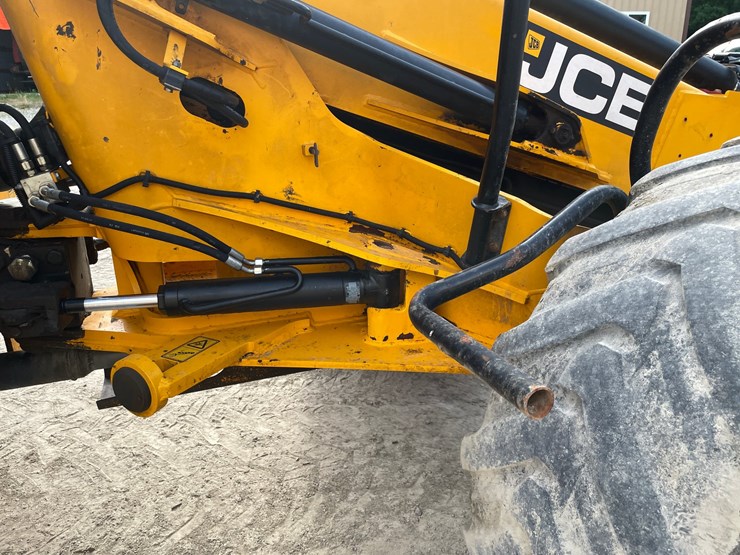 jcb-tm320-image-23