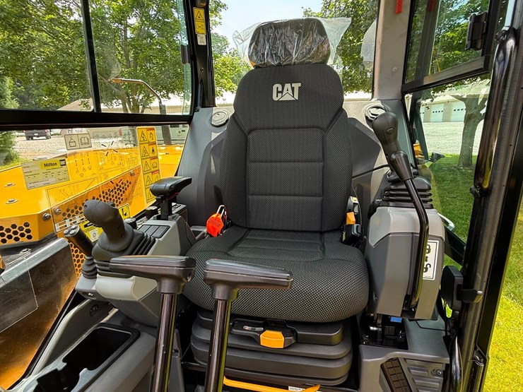 2020-caterpillar-306-cr-image-5