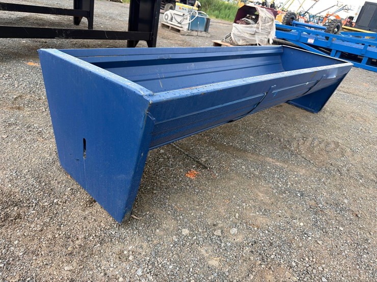 new-cattle-feeder-new-support-equipment-image-1