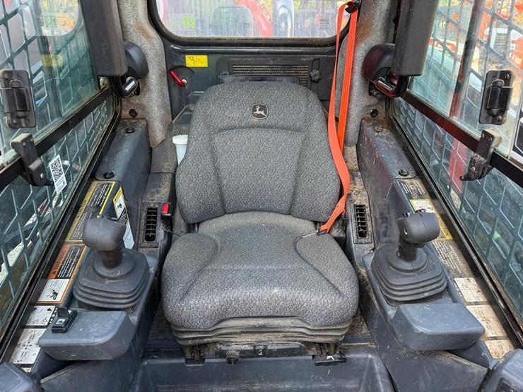 2023-deere-333g-image-20