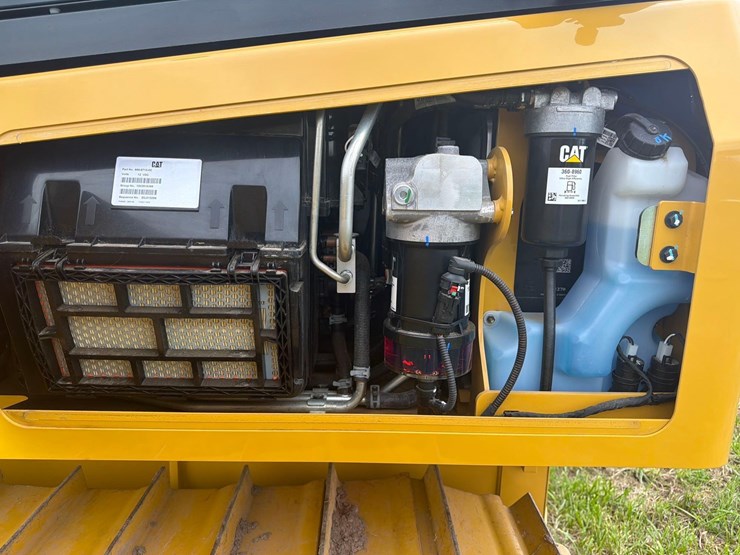 caterpillar-d1-lgp-image-12