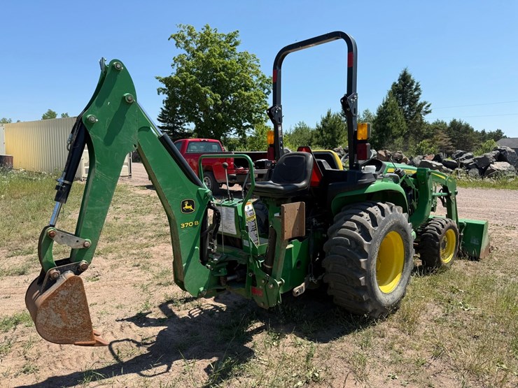 john-deere-3032e-image-5