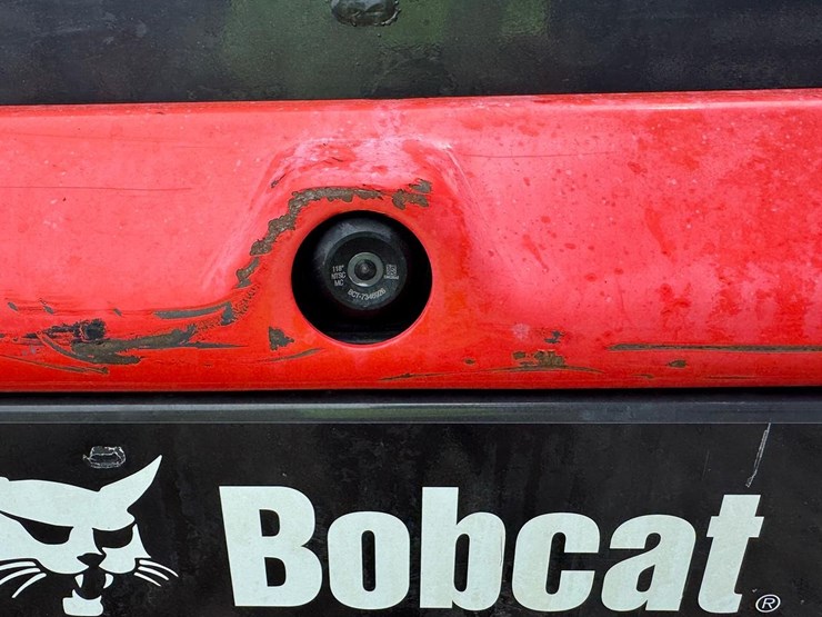 2021-bobcat-t64-image-17