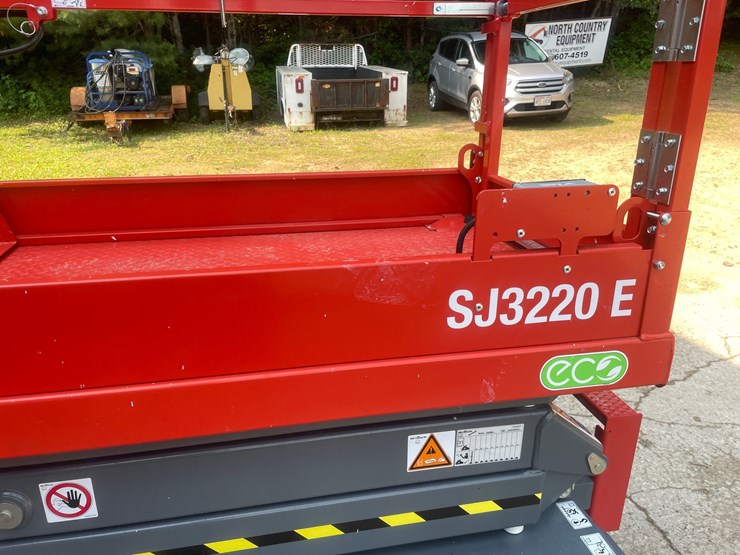 #102-•-2025-skyjack-sj3220e-scissors-lift-image-21