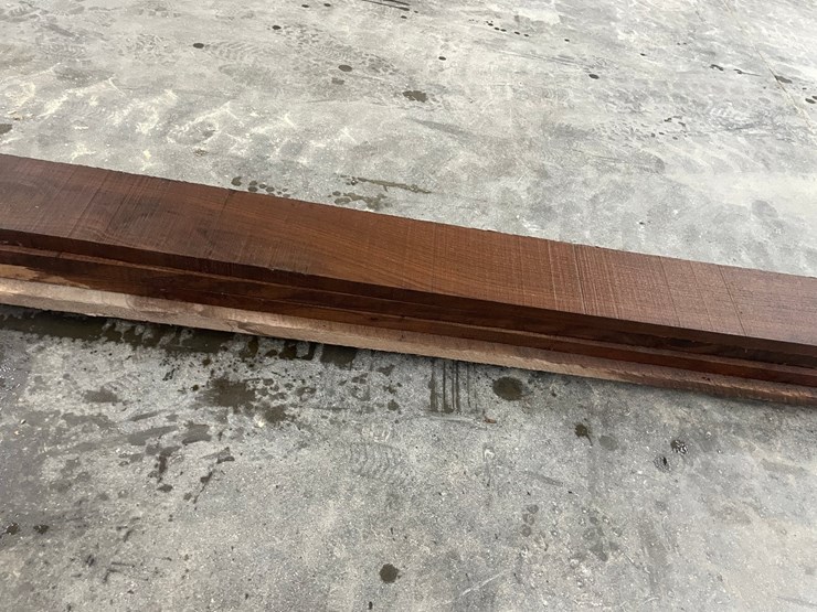 #3423-•-bundle-of-(5)-inch-thick-rough-cut-black-walnut-boards-image-8