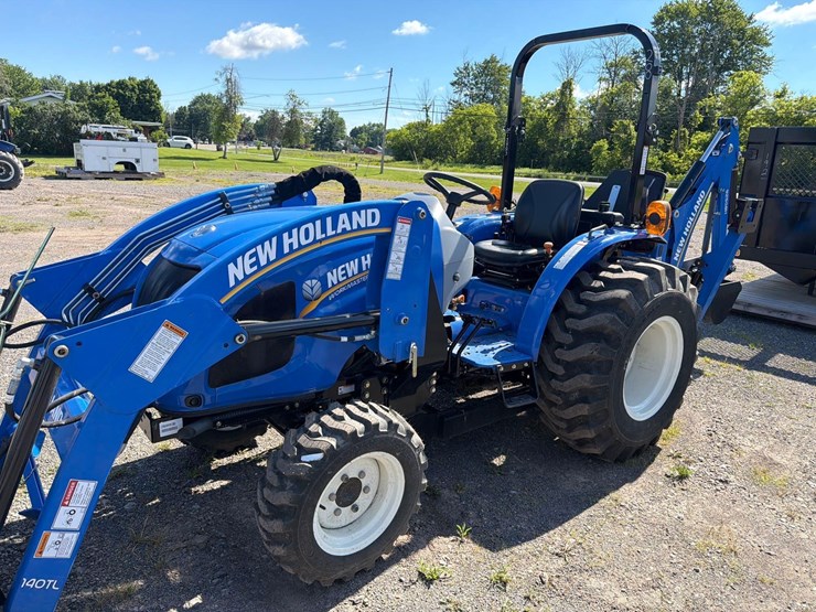 new-holland-boomer-40-image-2