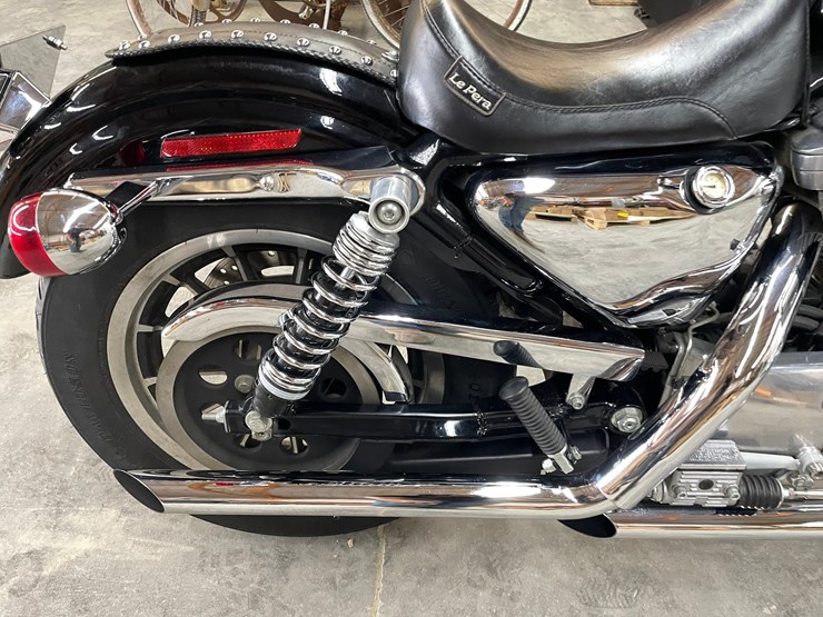 #300-•-2000-harley-davidson-883-sportster-(has-wi-title)-image-22