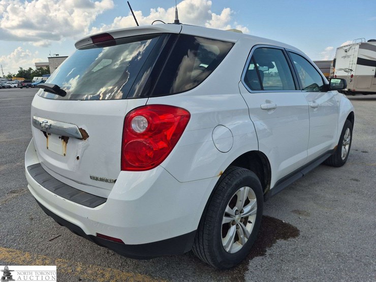 2015-chevrolet-equinox-image-5
