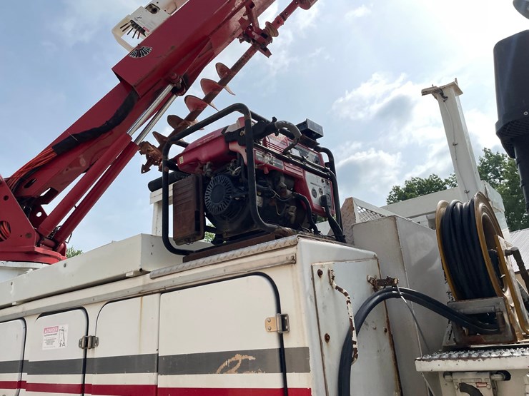 2002-gmc-t8500-image-21