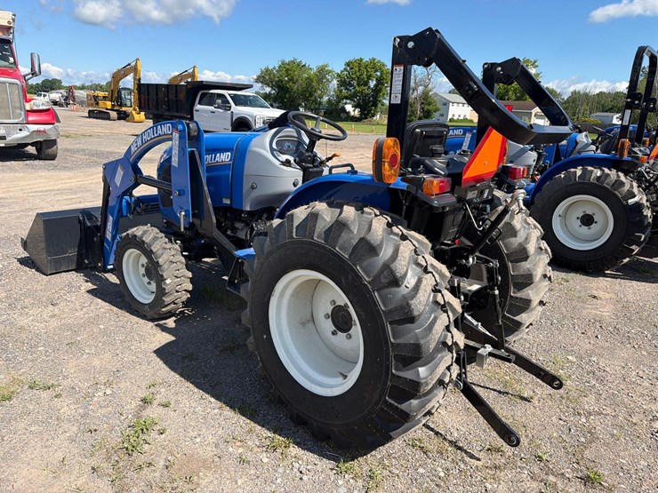 new-holland-workmaster-35-image-6