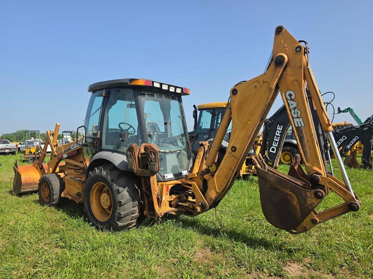 2021-case-580m-image-6