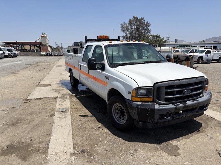 2001-ford-f350-sd-image-2