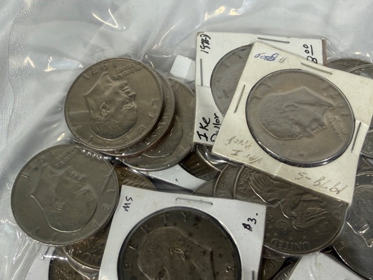 #40033-•-(50)-one-dollar-coins-image-16