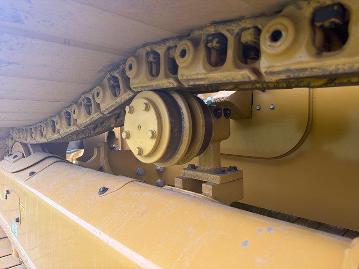 caterpillar-d1-lgp-image-11