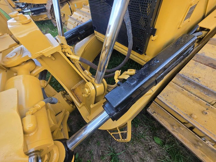caterpillar-d6t-lgp-image-18