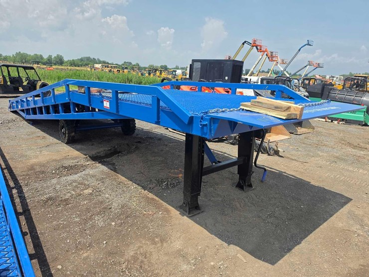 new-dcqy-15-15-ton-loading-ramp-image-2