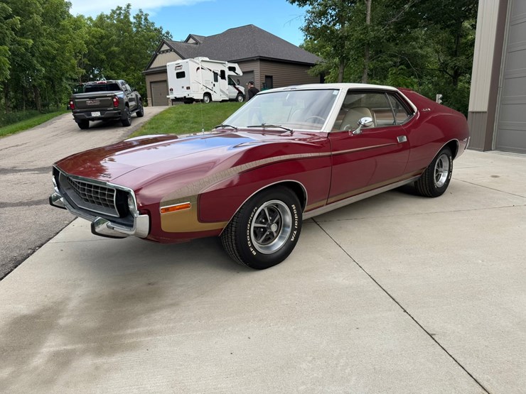 #1865-•-1972-american-javelin-sst-coupe-image-1