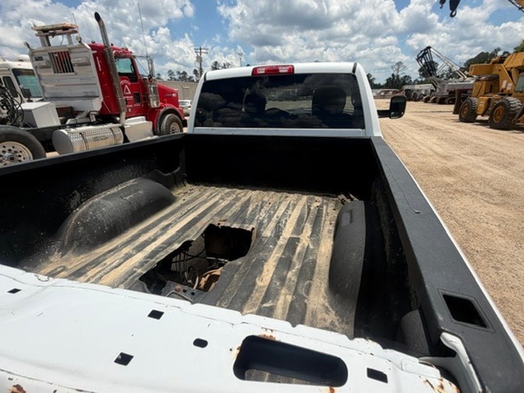 2013-dodge-ram-2500-image-9
