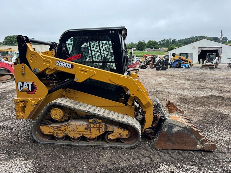 2023-caterpillar-259d3-image-7