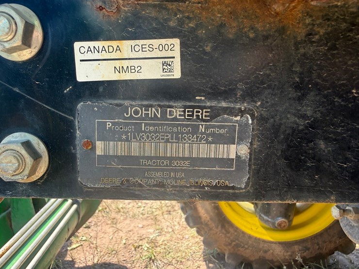 john-deere-3032e-image-77