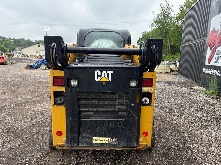 2017-caterpillar-249d-image-3