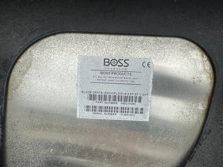 #4871-•-2022-boss-9'2"-stainless-dxt-v-plow-image-8
