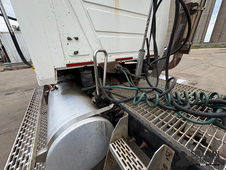 2007-mack-chn613-image-18