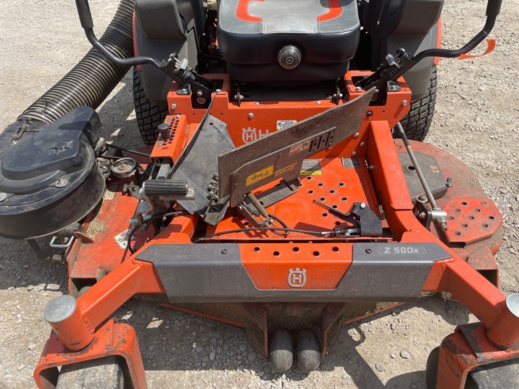 #4861-•-husqvarna-professional-z560x-zero-turn-lawn-mower-image-21