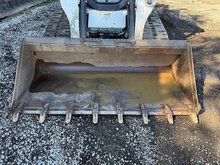 2019-bobcat-t740-image-9