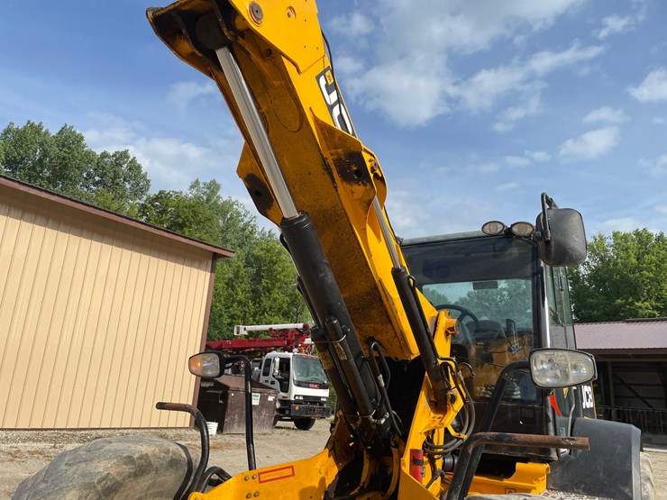 jcb-tm320-image-48
