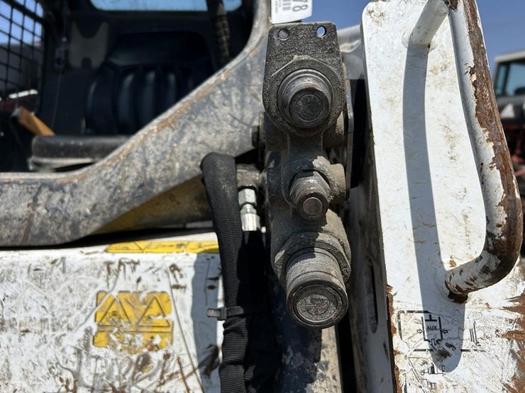 2021-bobcat-s450-image-8