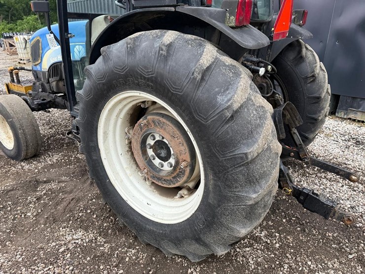 new-holland-t4030-image-17