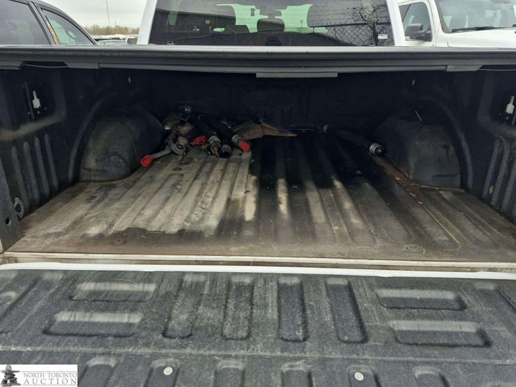 2015-ford-f150-image-23