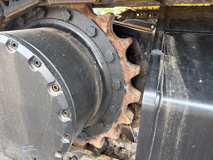 caterpillar-317-image-16