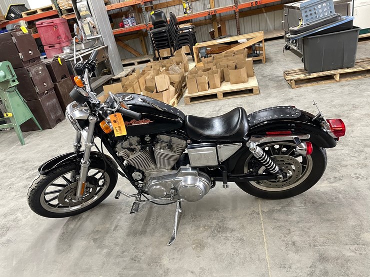 #300-•-2000-harley-davidson-883-sportster-(has-wi-title)-image-8