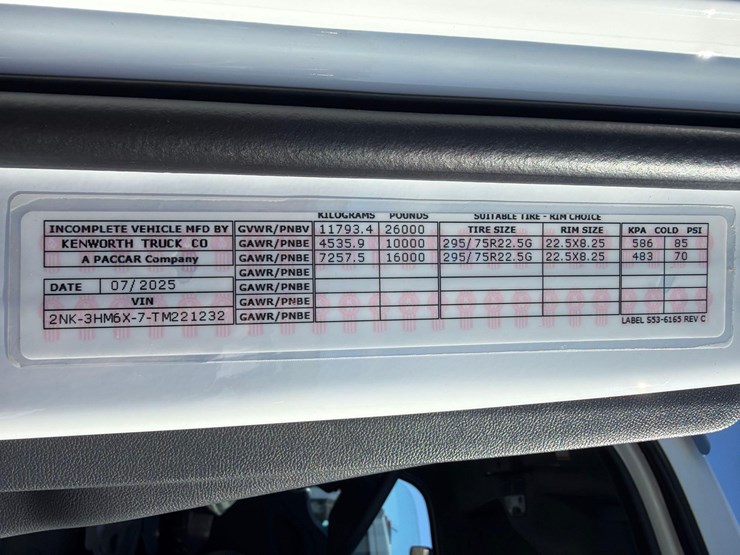 2026-kenworth-t280-image-38