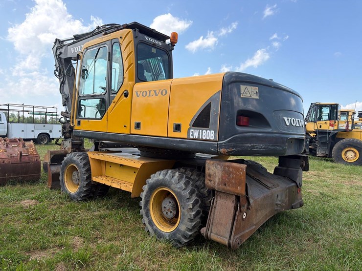 volvo-ew180b-image-7