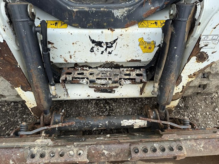 2022-bobcat-t550-image-10