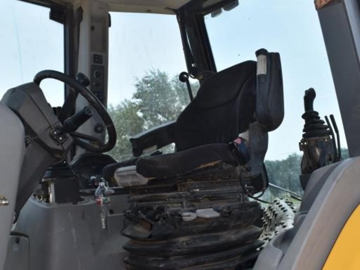 volvo-bl70b-image-23