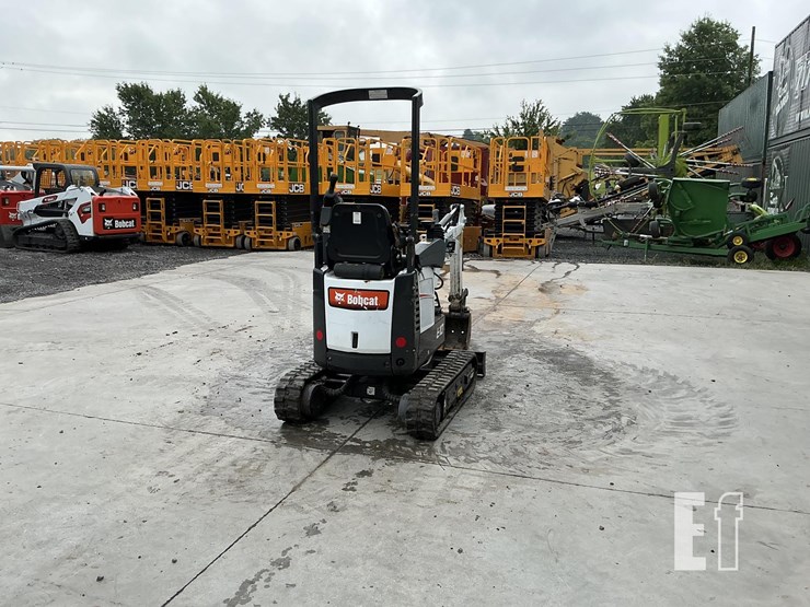 2023-bobcat-e10-image-4
