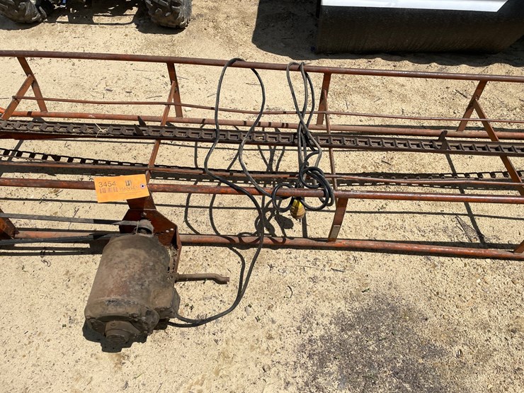 #3454-•-mulkey-16'-hay-conveyer-image-10