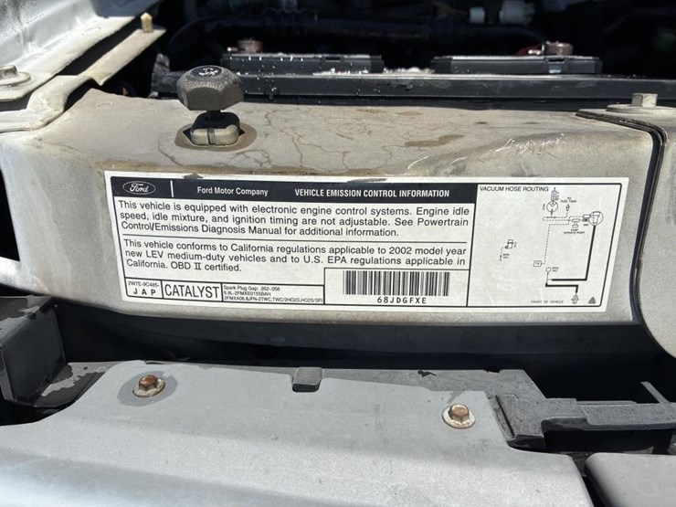 2002-ford-e350-image-9