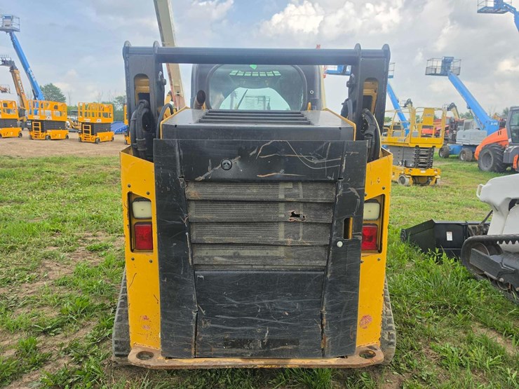 2020-caterpillar-259d3-image-7